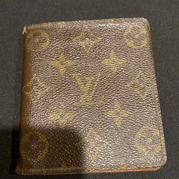 Louis Vuitton Accessories - Louis Vuitton Vintage Monogram Canvas Bi-Fold Wallet
